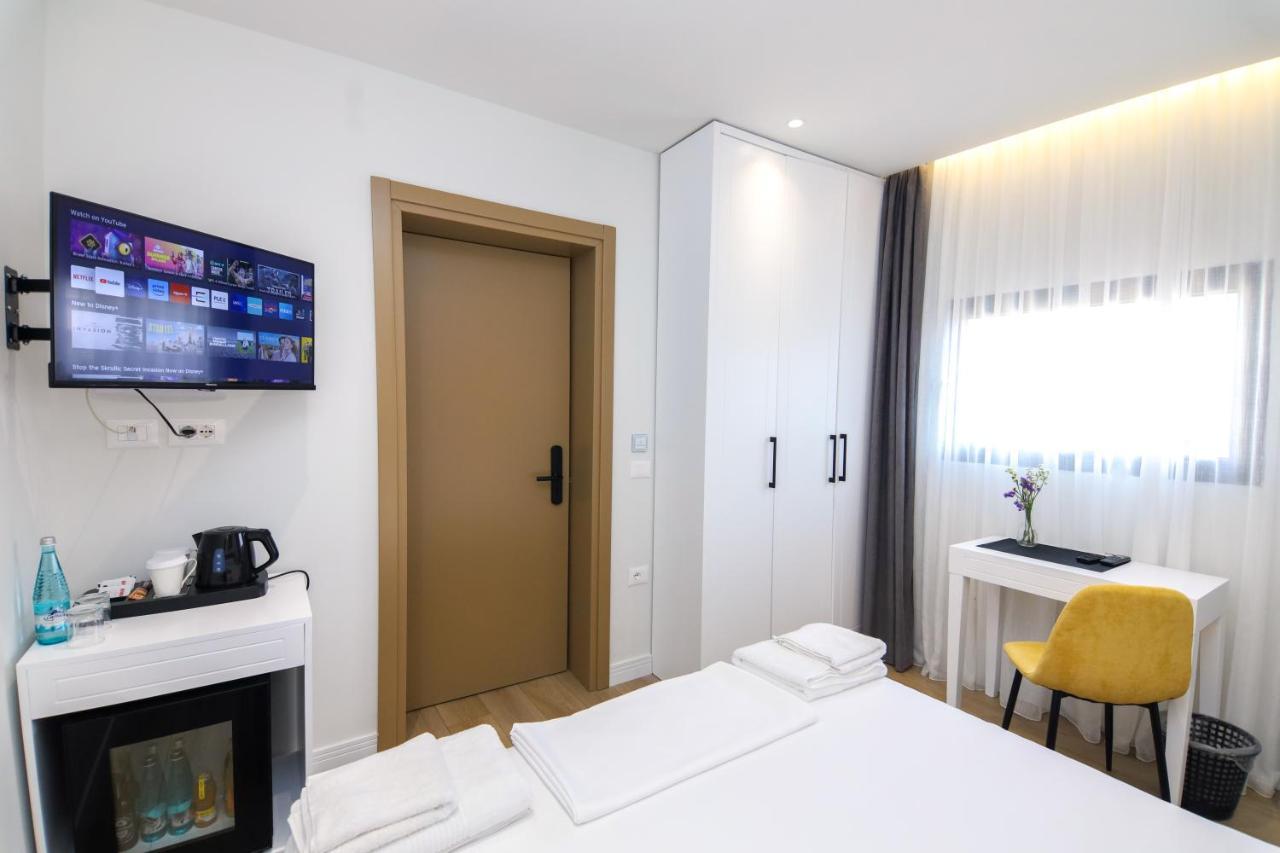 N Hotel City Center By Noshi Тирана Екстер'єр фото